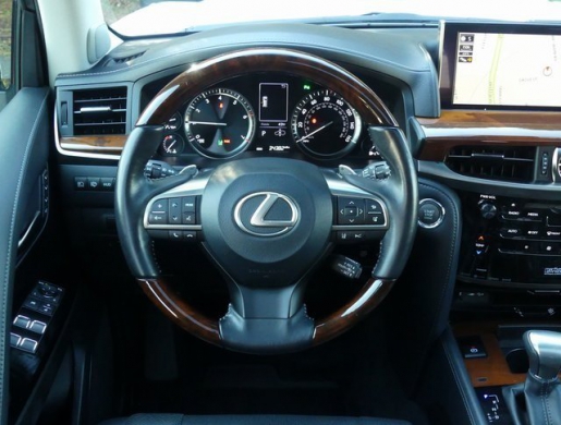 2017 Lexus Lx 570 Used full and perfect option in excellent condition, Kinshasa - Congo RDC