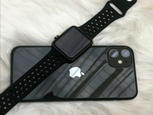 iPhone 11 Pro Max + Apple Watch Series 5 40mm, Nairobi -  Kenya