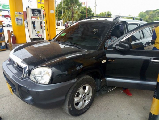 Jeep car Hyundai Santafe, Kigali -  Rwanda