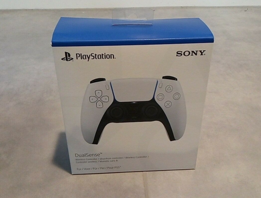 Sony PS5 Digital Edition Console with Extra White Controller, Bangassou - Centrafrique