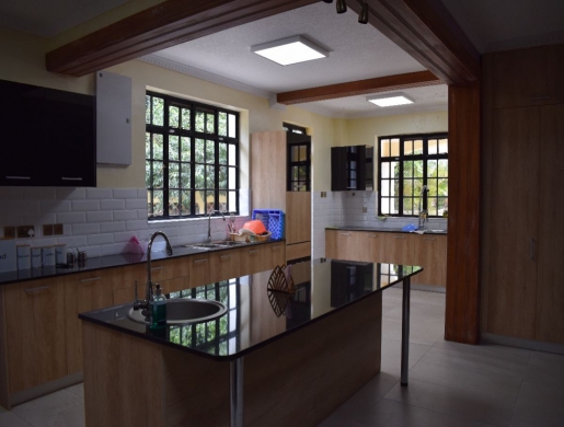 Tigoni,Ithangi Road ,less than 2 minute from Limuru Country Club, Exclusive five bedroom villa on 1.5 acres, Nairobi -  Kenya