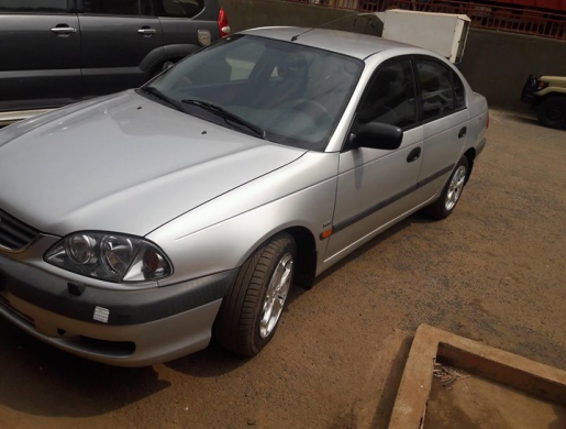 Toyota Avensis new, Kigali -  Rwanda