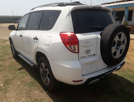 Toyota RAV4 , Garoua -  Cameroun