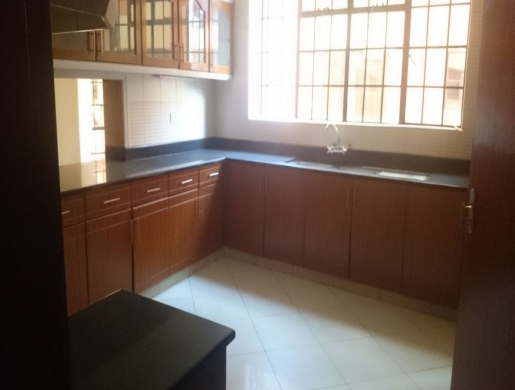 Unfurnished 3 bedroom for rent in Kileleshwa, Nairobi -  Kenya