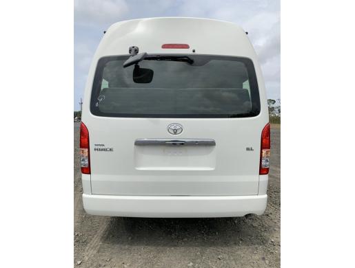 Used LHD 2017 TOYOTA HIACE VAN GL TOURIST RWD, Namibe -  Algeria