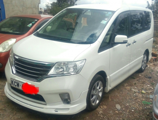 Very Clean vomfortable 7 seater van for hire 5k a day, Nairobi -  Kenya