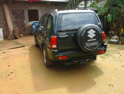 Voiture 4x4 tout terrain à louer, Douala -  Cameroun